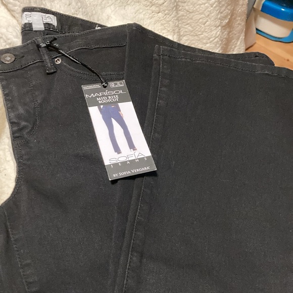 Sofia Jeans Mid Rise Bootcut - Picture 6 of 6